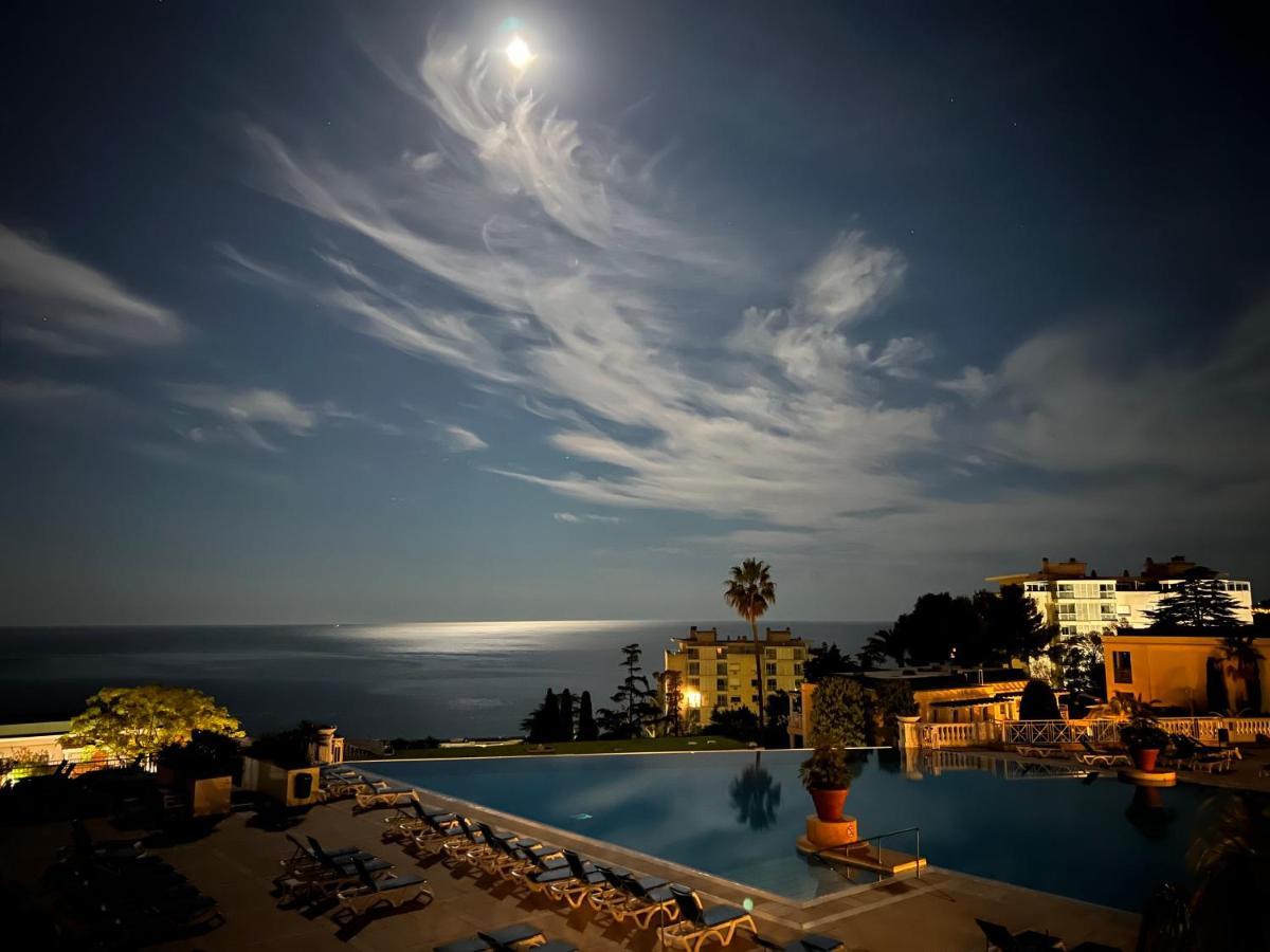 Exceptionnel Sur Cannes Vue Mer Piscine Exterior foto